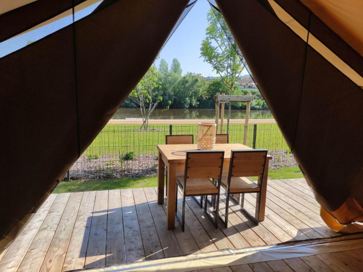 Tente Lodge Pour 5 Personnes En Bordure De La Riviere Allier Au Sein D'Un Petit Camping Saint-Yorre ภายนอก รูปภาพ