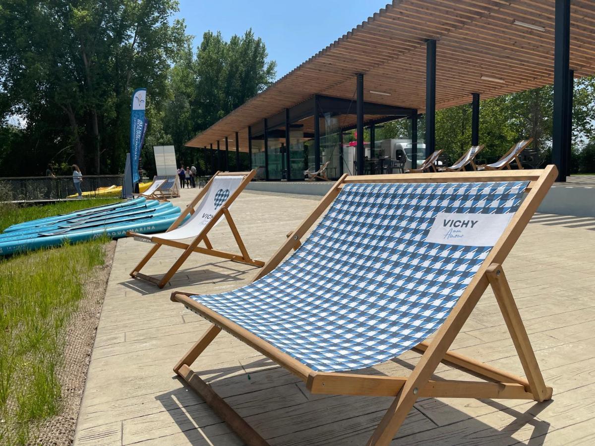 Tente Lodge Pour 5 Personnes En Bordure De La Riviere Allier Au Sein D'Un Petit Camping Saint-Yorre ภายนอก รูปภาพ